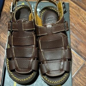 FIRM PRICE Kids, Bark, Sandals, Size USA Youth 1. FINAL PRICE